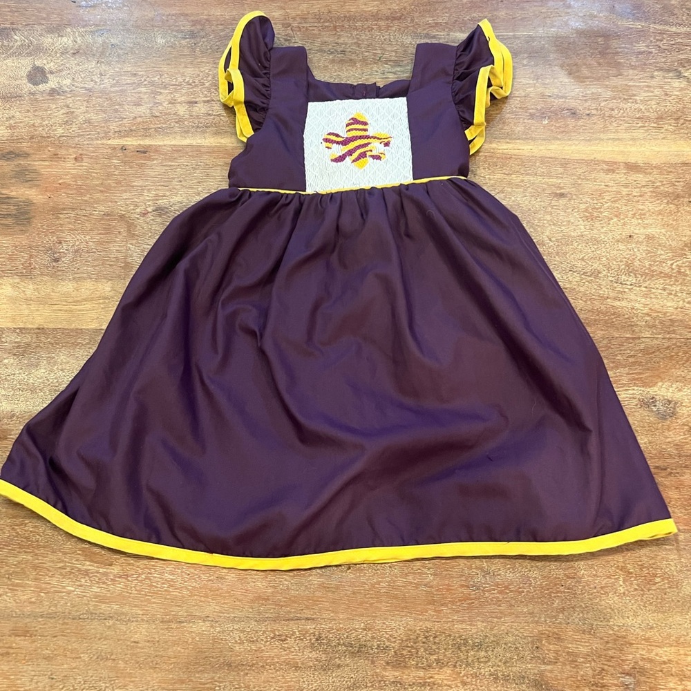 Smock‎ Candy toddler purple/Gold Fleur-de-lis dress size 18 months